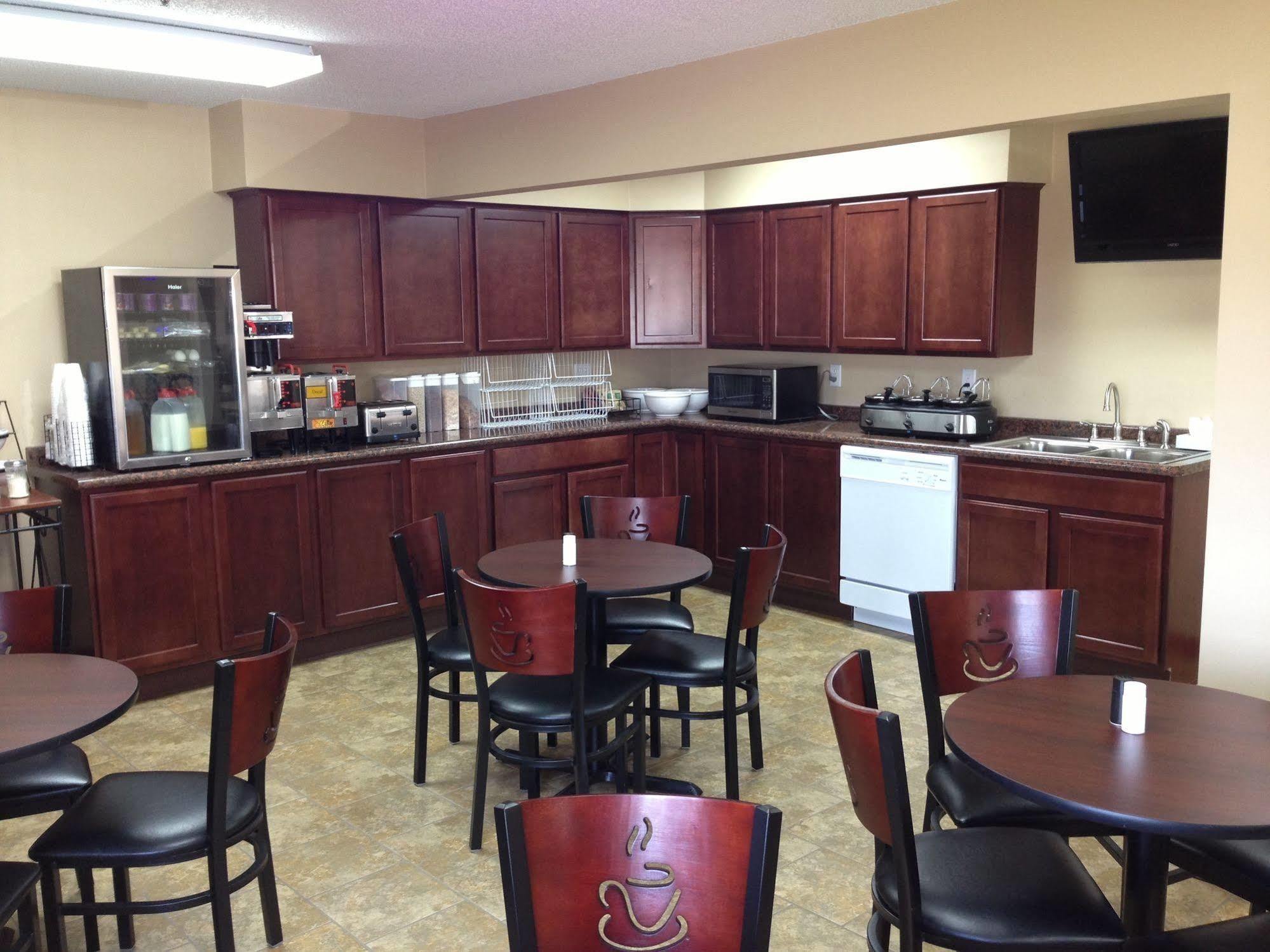 New Victorian Inn & Suites Kearney Luaran gambar