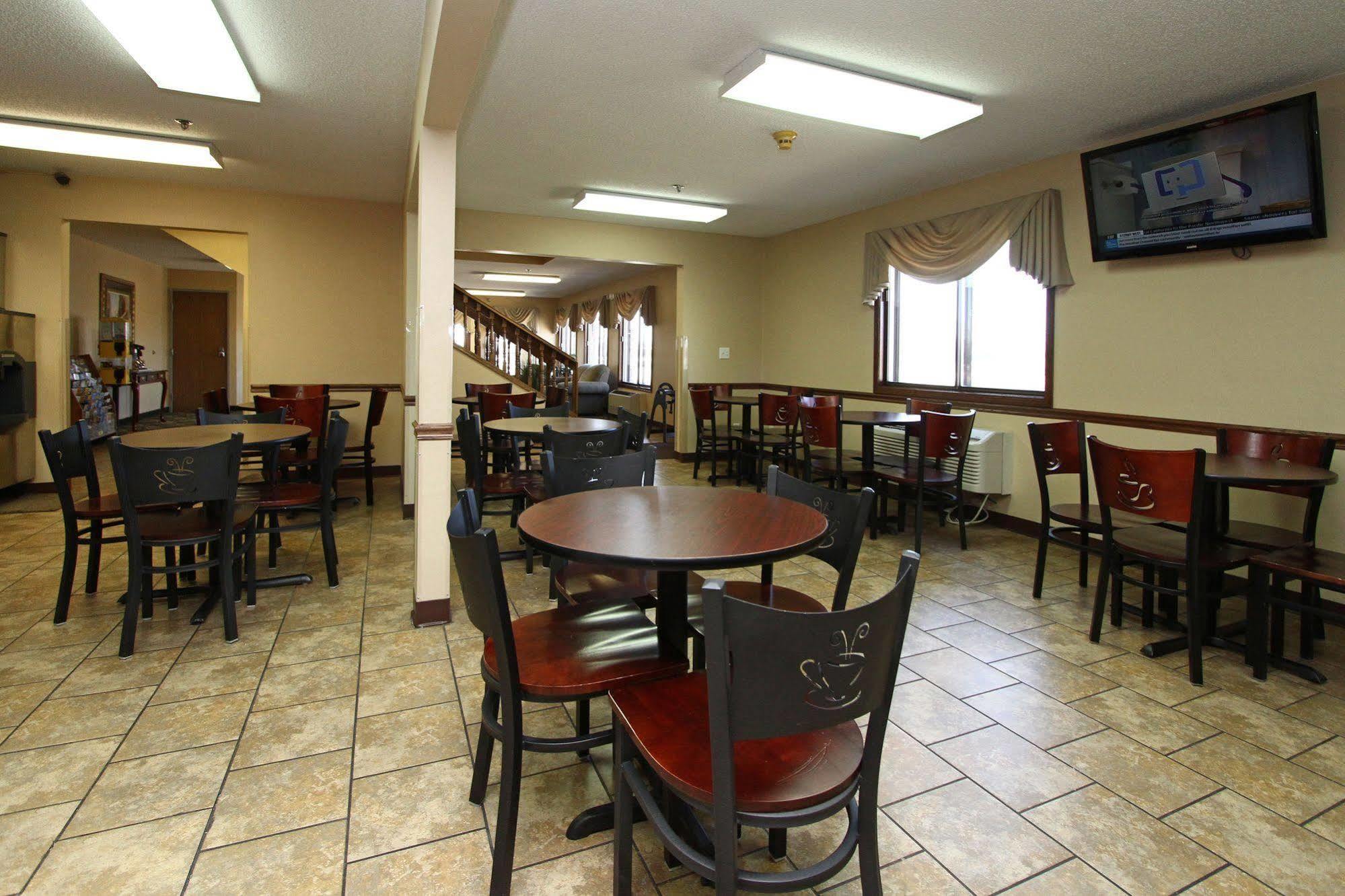 New Victorian Inn & Suites Kearney Luaran gambar