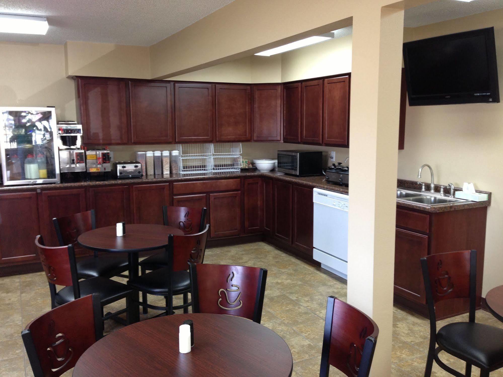 New Victorian Inn & Suites Kearney Luaran gambar